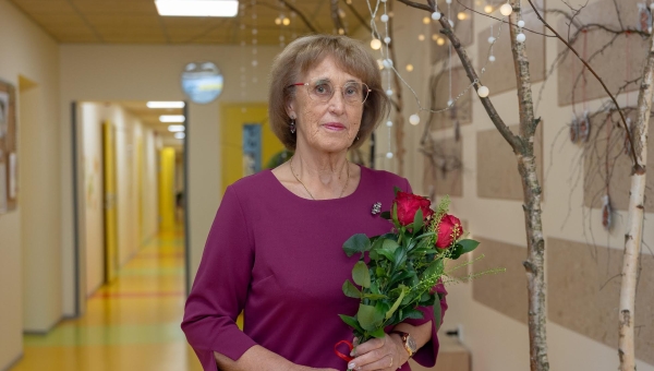 Helga Ilves pärjati Eesti Muusikaõpetajate Liidu auliikme tiitliga